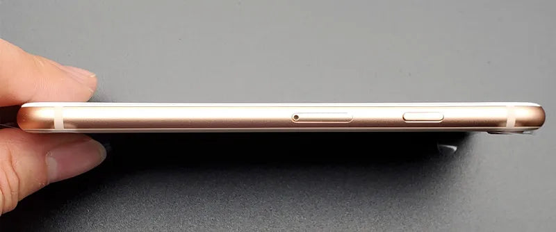 iPhone 8